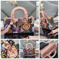 DIOR HANDBAGS M0613 (22CM)  1:1 Quality