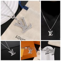 LOUIS VUITTON  Necklace